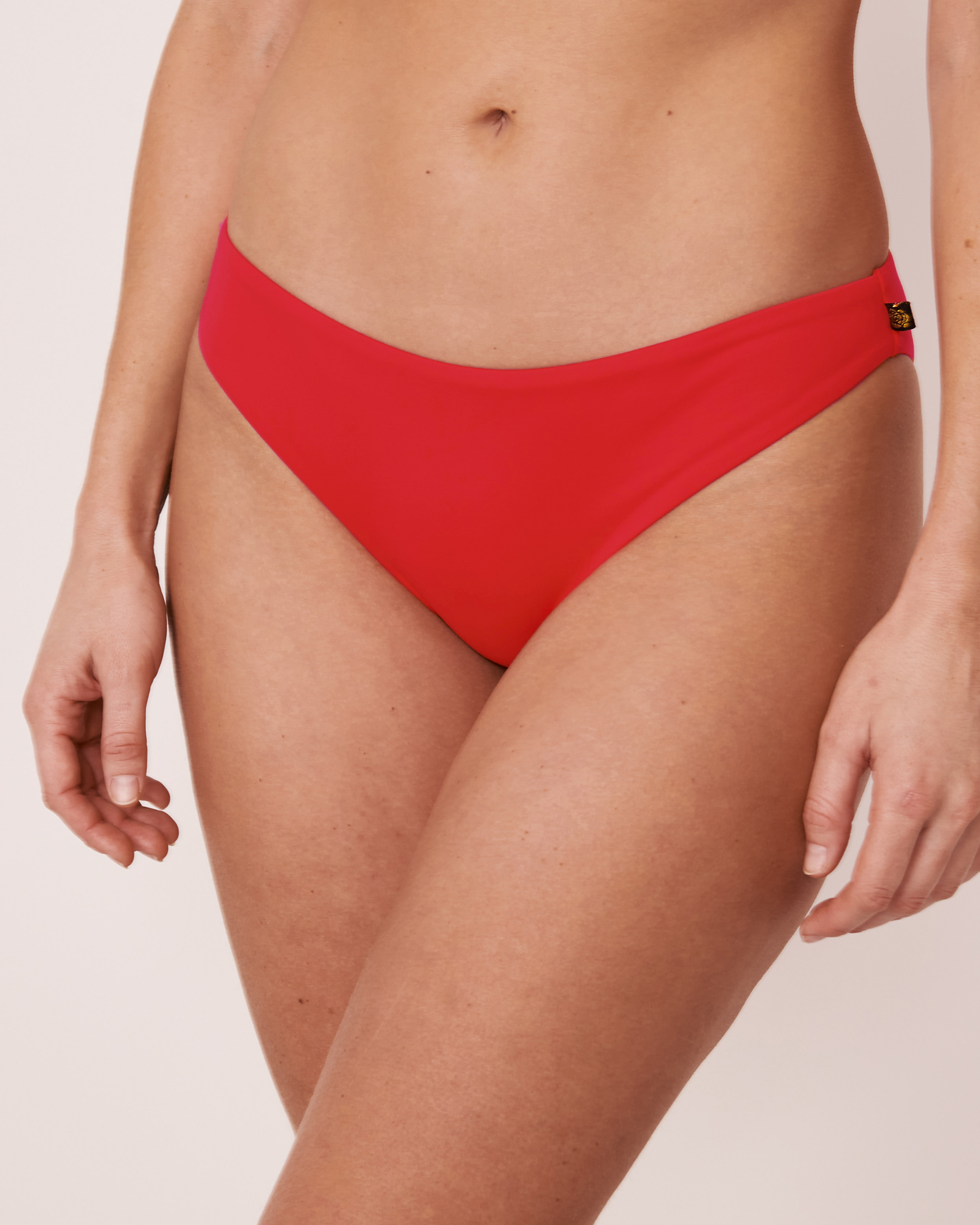 LA VIE EN ROSE AQUA Bas de bikini taille basse en fibres recyclées POPPY Rouge coquelicot 70300204 - Voir1