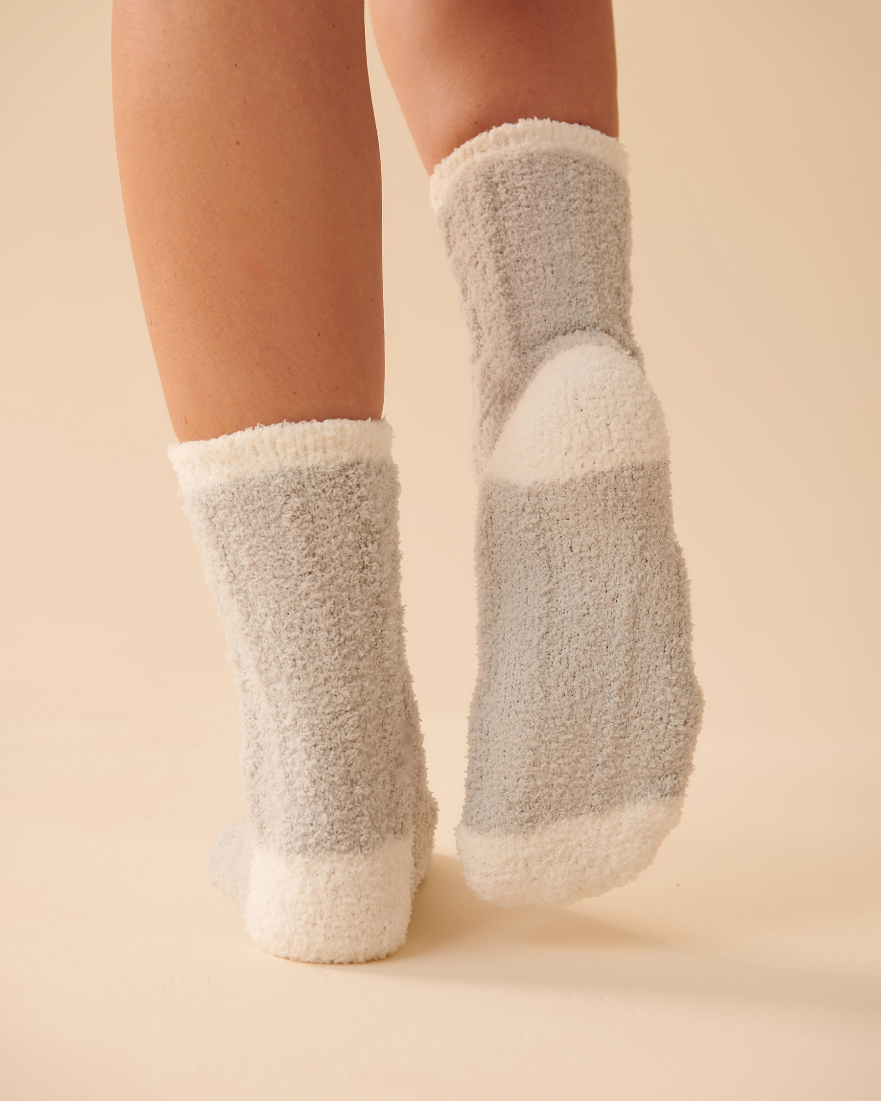 LA VIE EN ROSE 2 Pairs of Recycled Chenille Socks Grey plaid 40700284 - View3