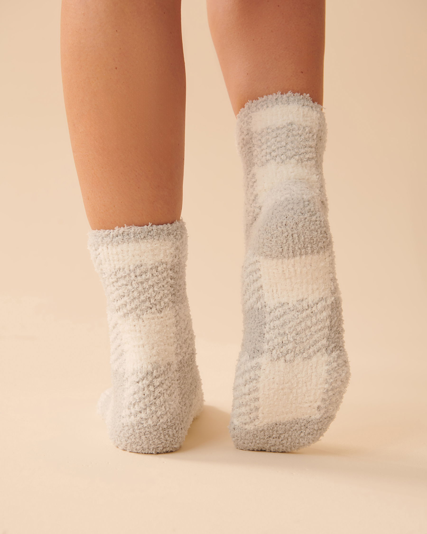 LA VIE EN ROSE 2 Pairs of Recycled Chenille Socks Grey plaid 40700284 - View4