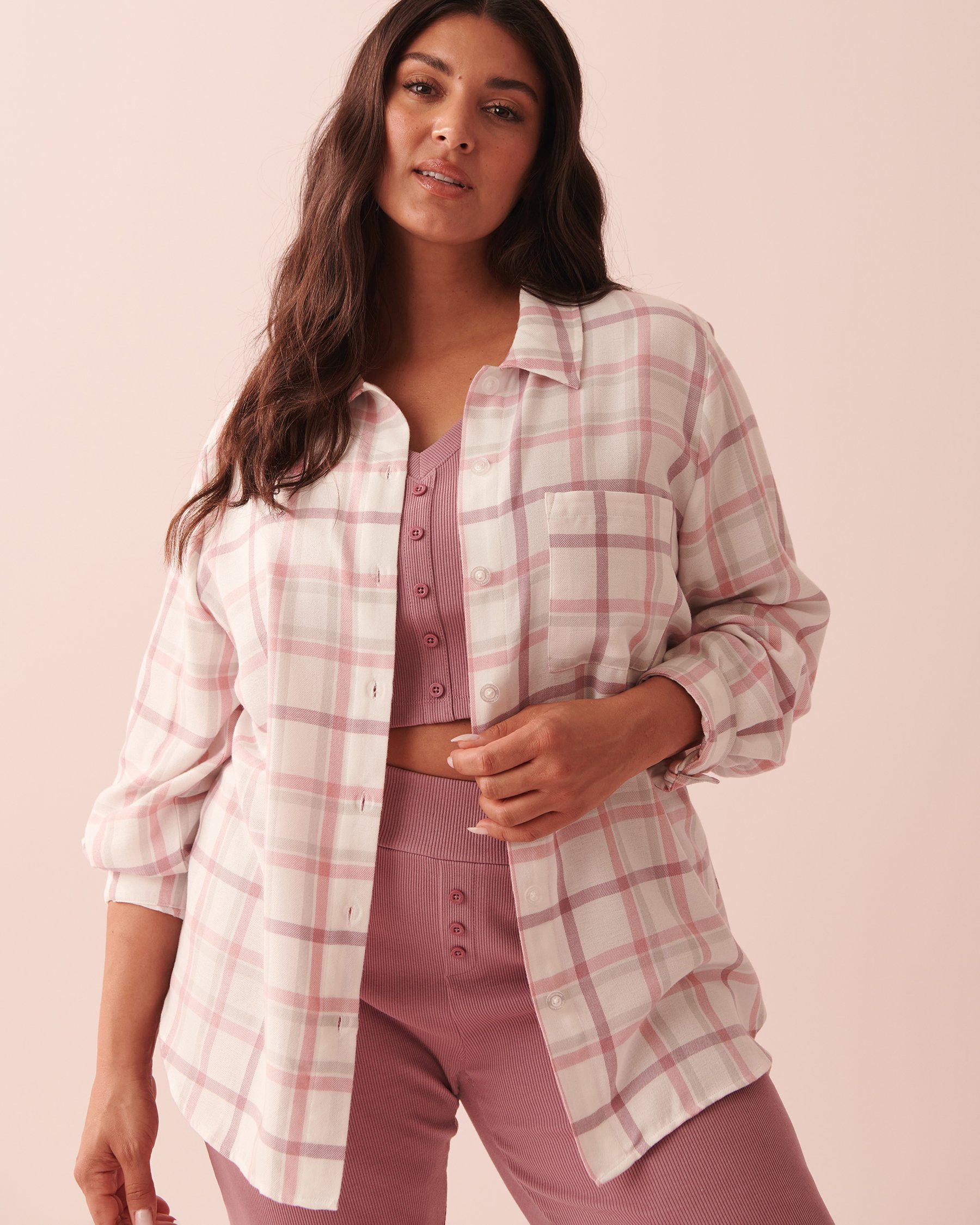 LA VIE EN ROSE Plaid Long Sleeve Button-down Shirt Blush rose plaid 40100485 - View1