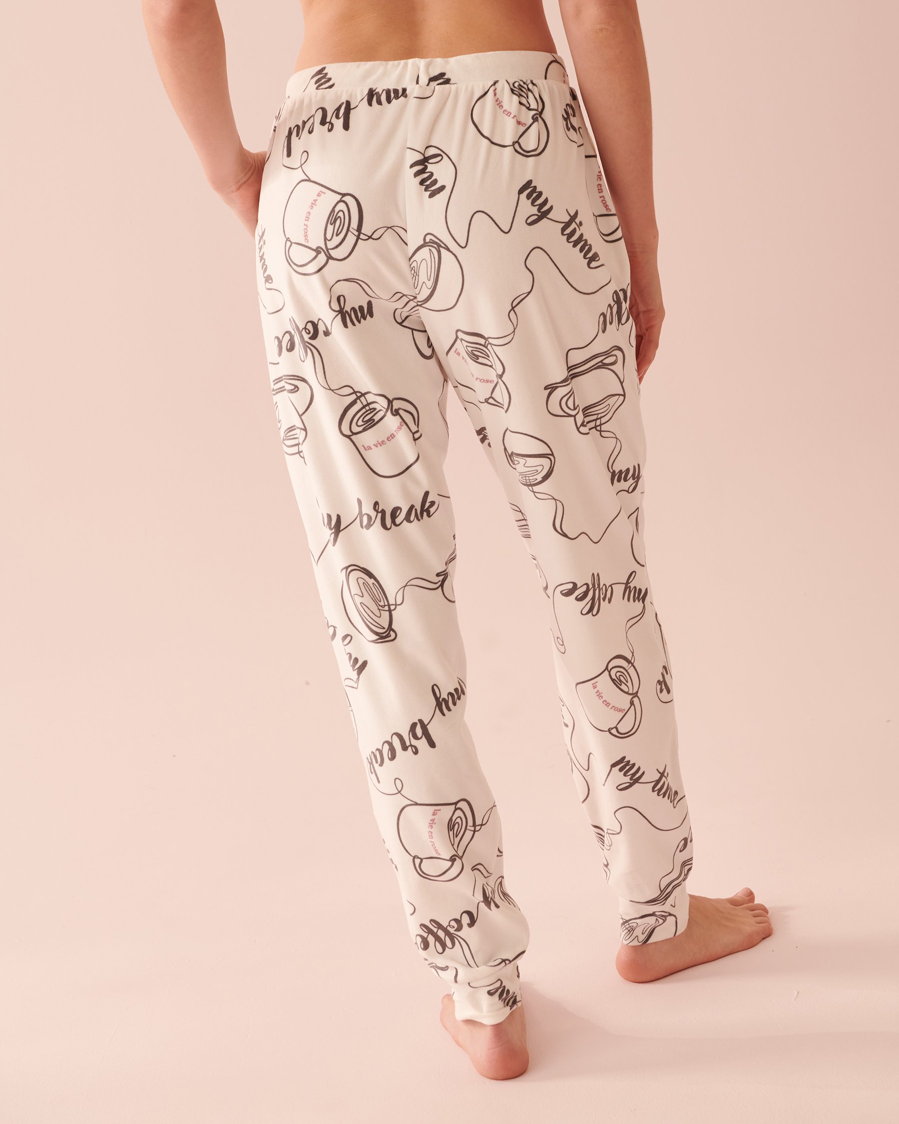 LA VIE EN ROSE Pantalon de pyjama jogger en velours luxueux L'heure du café 40200479 - Voir2