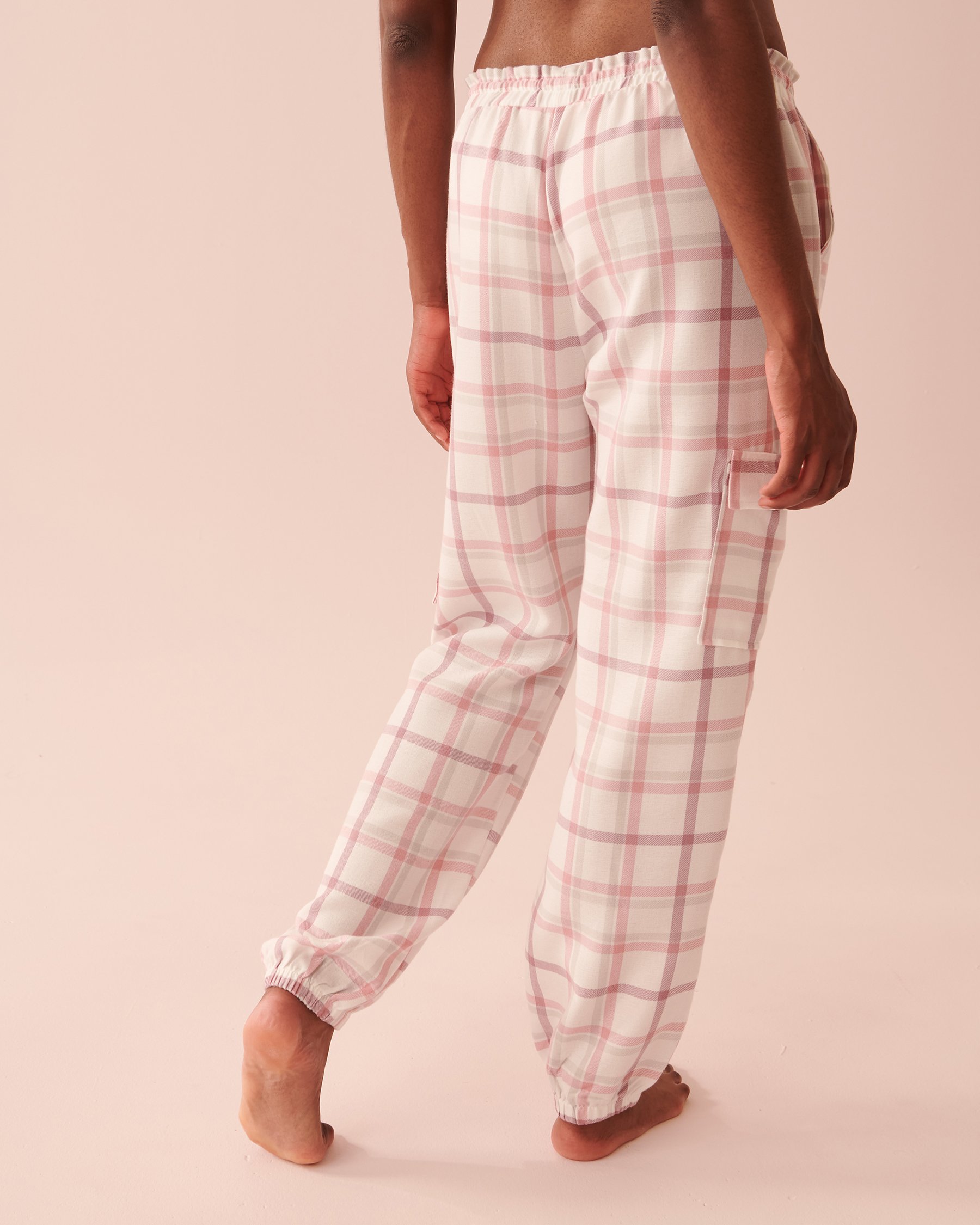 LA VIE EN ROSE Pantalon de pyjama cargo à carreaux Carreaux rose blush 40200480 - Voir2