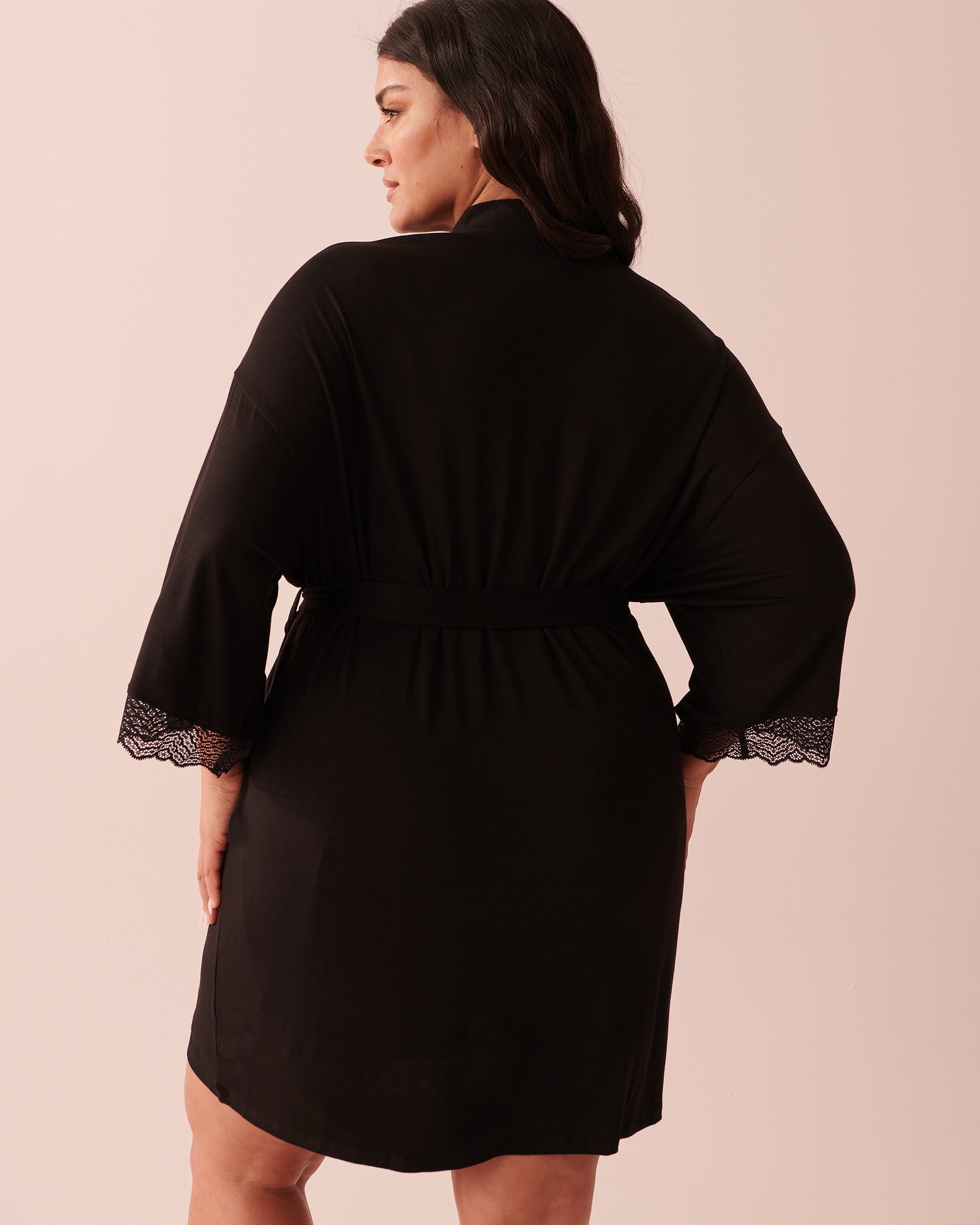 LA VIE EN ROSE Soft Jersey Lace Trim Kimono Black 40600139 - View3