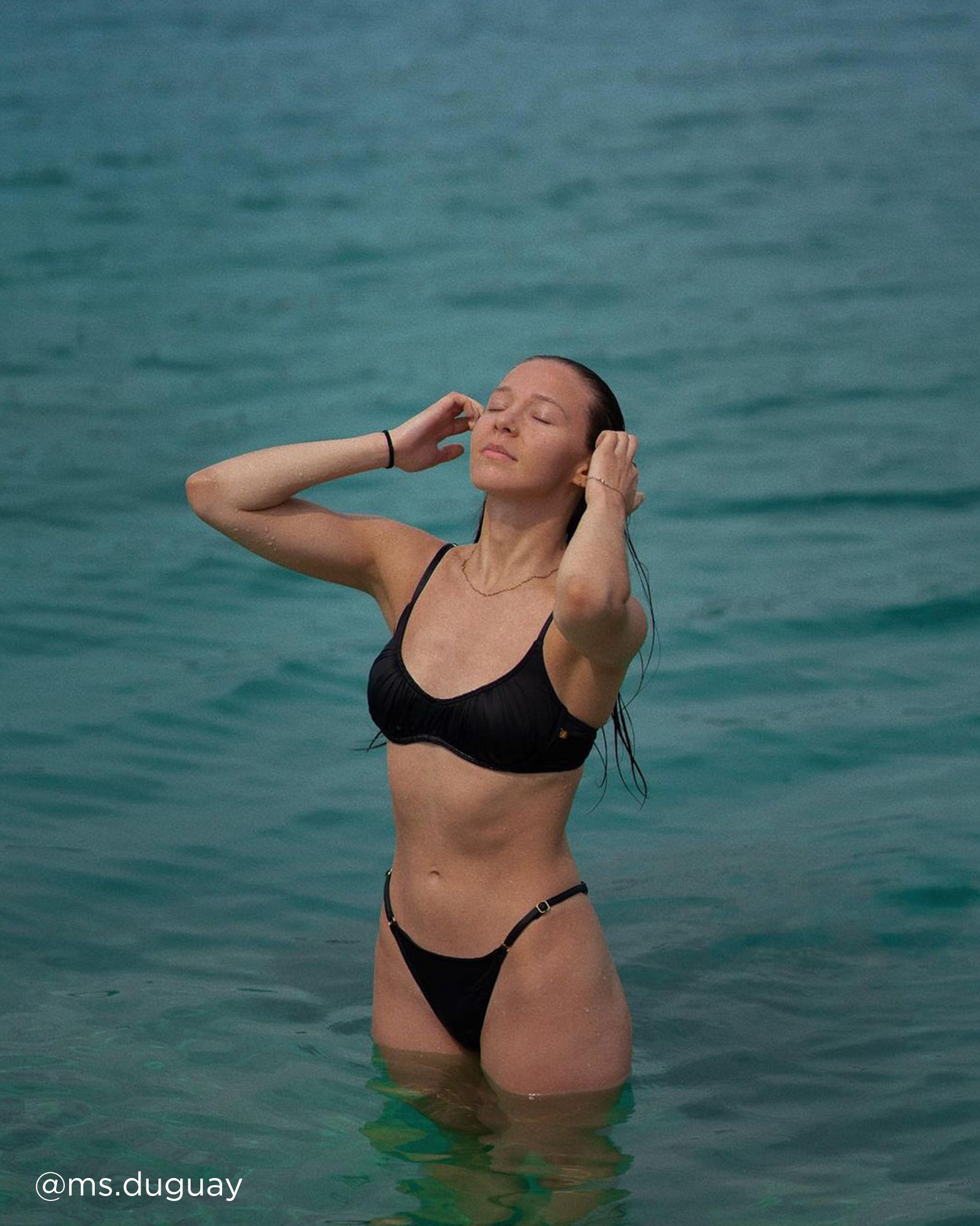 LA VIE EN ROSE AQUA SOLID Bralette Bikini Top Black 70100448 - View8