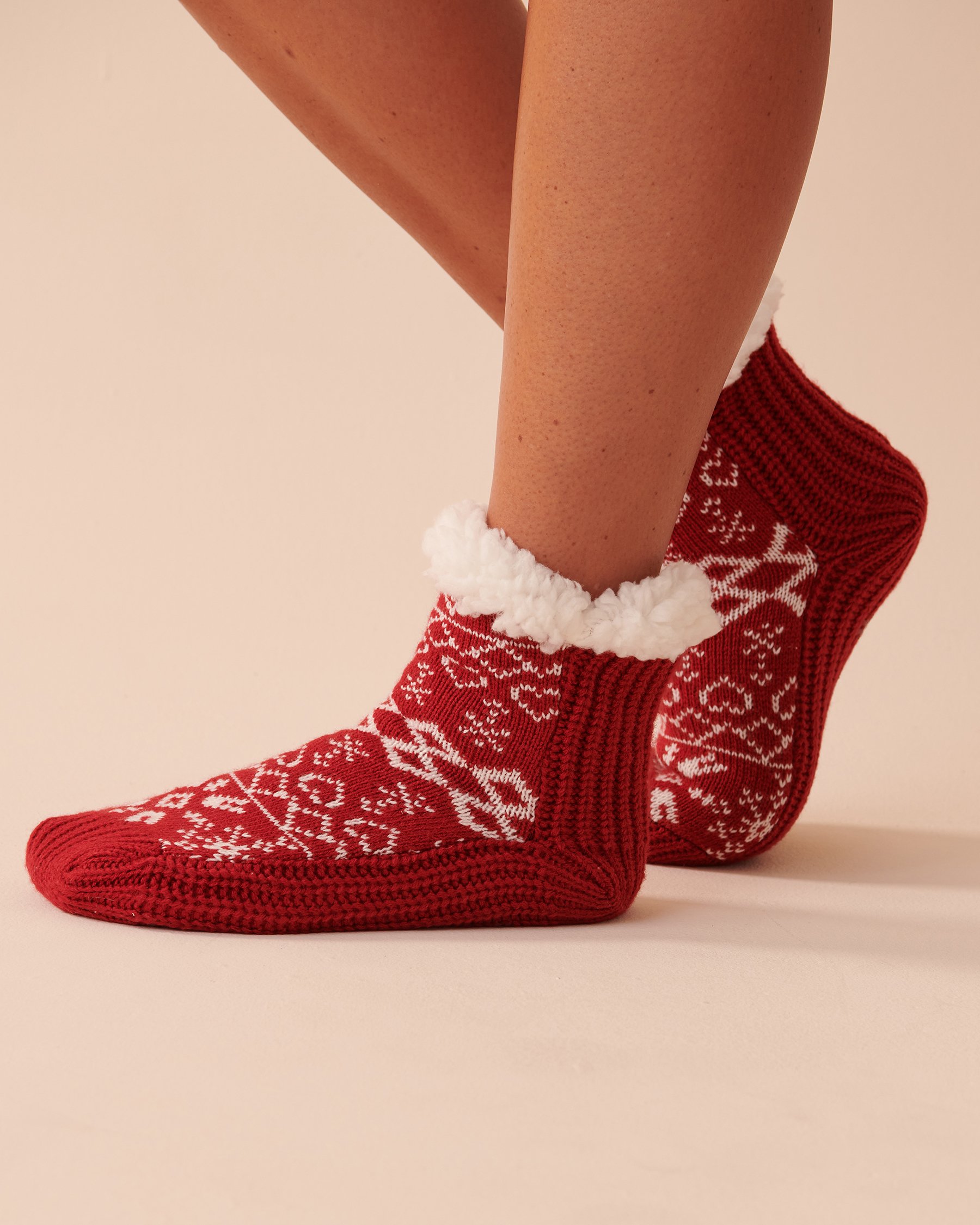 LA VIE EN ROSE Winter Print Knitted Socks Nordic Red 40700299 - View1