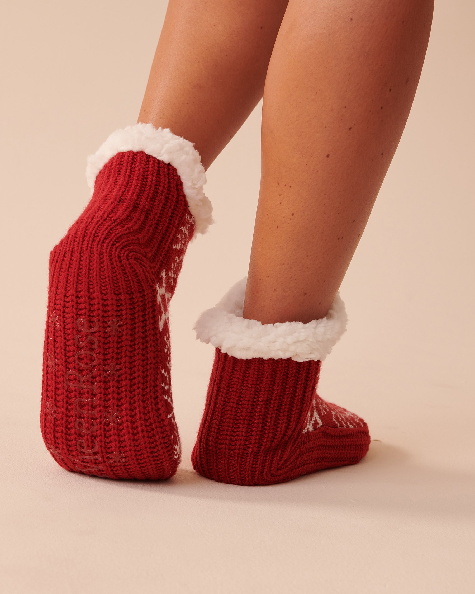 LA VIE EN ROSE Winter Print Knitted Socks Nordic Red 40700299 - View2