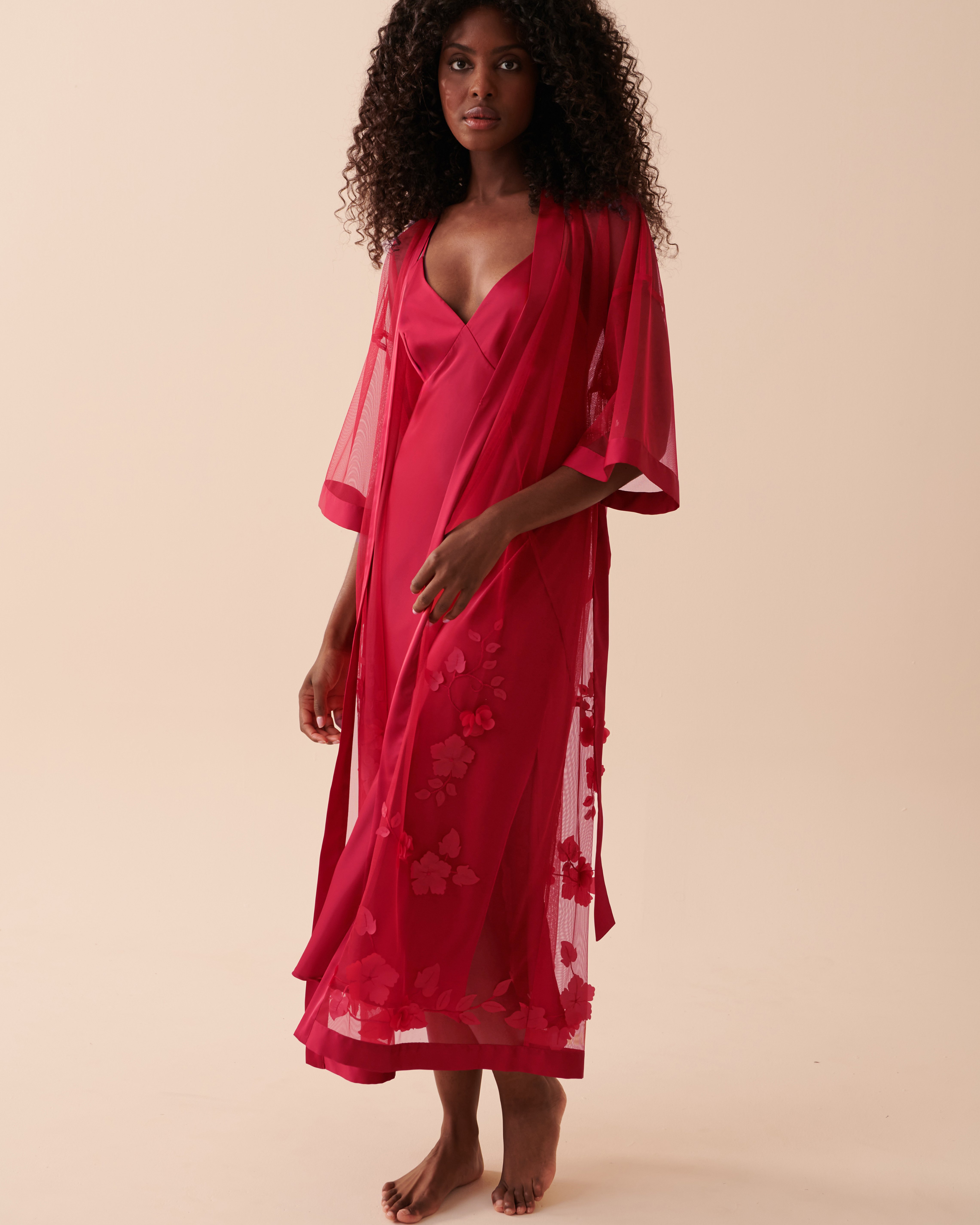 LA VIE EN ROSE Kimono à fleurs en résille transparente Rouge festif 60600062 - Voir4