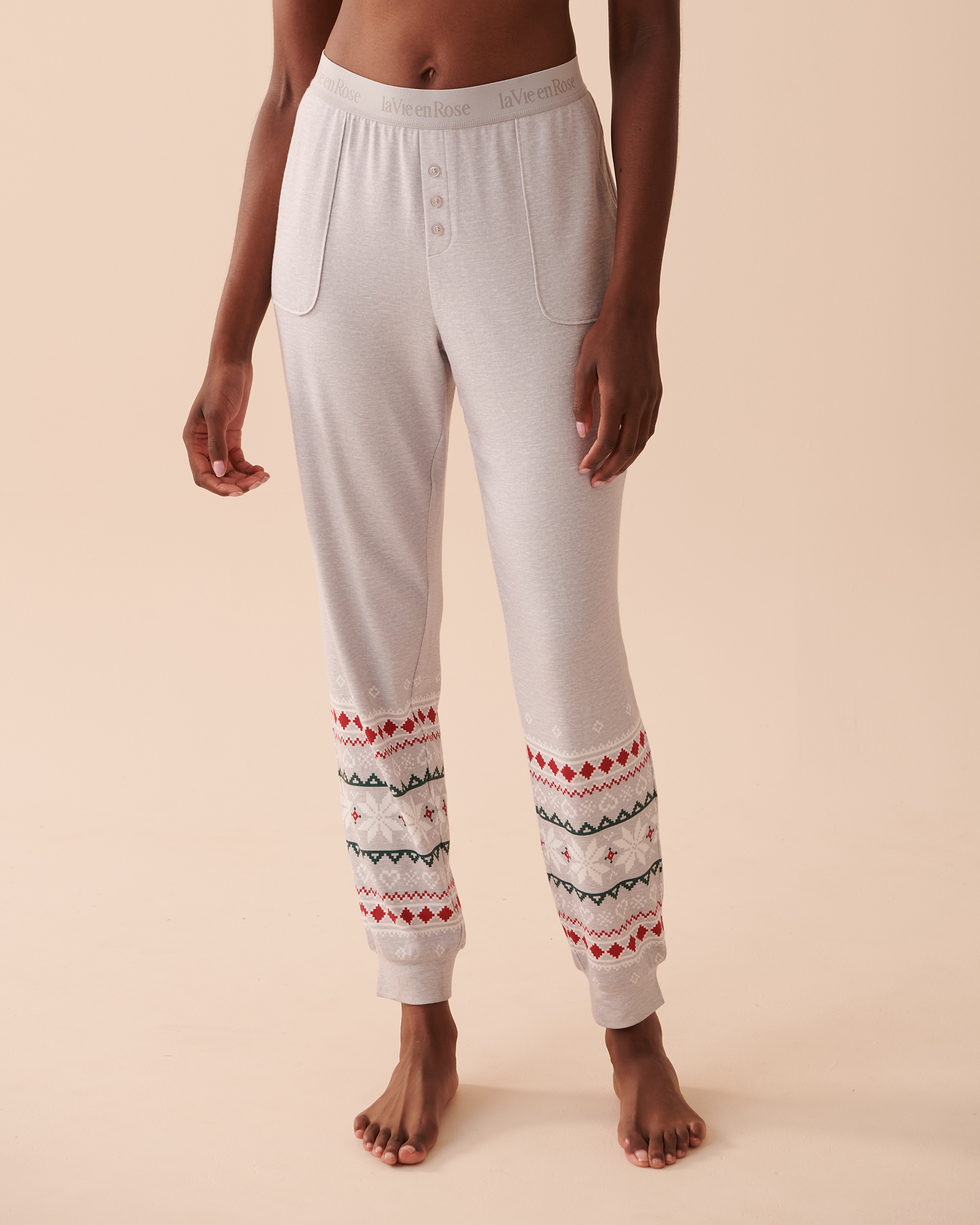 LA VIE EN ROSE Pantalon de pyjama ajusté à imprimé nordique en fibres recyclées Poussières d'étoiles 40200490 - Voir3