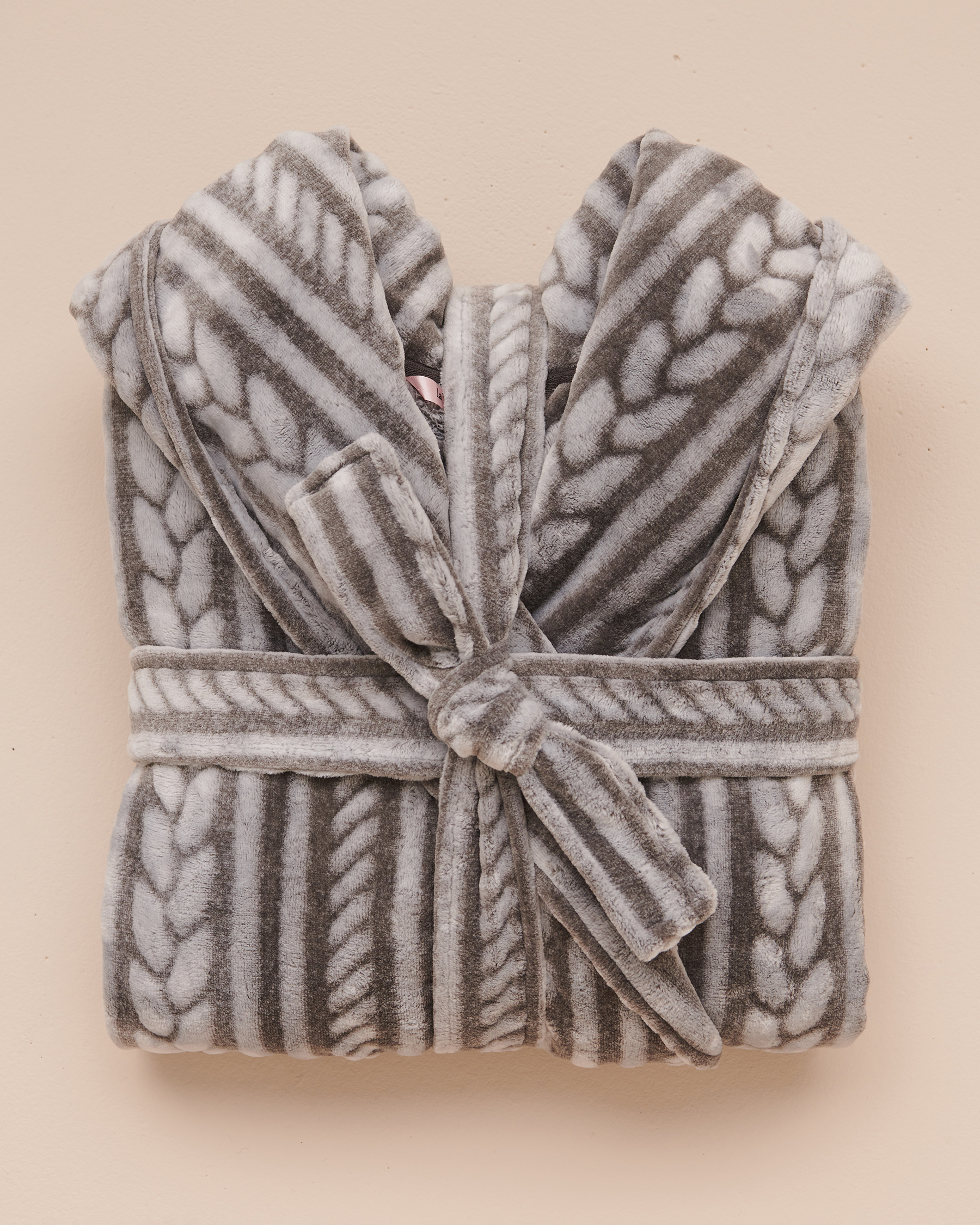 LA VIE EN ROSE Robe de chambre douce à effet tricoté en fibres recyclées Fumée de cheminée 40600146 - Voir4