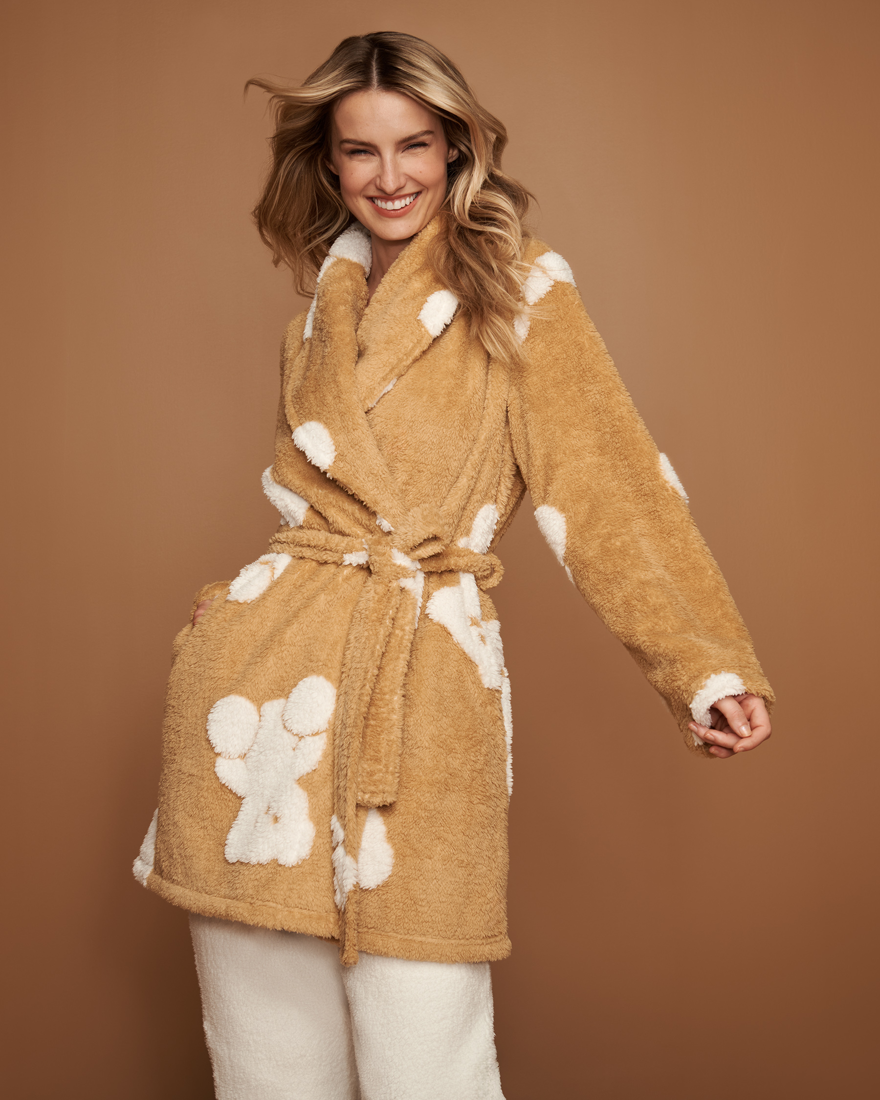 LA VIE EN ROSE Teddy Bear Soft Plush Robe Teddy Bear 40600154 - View1