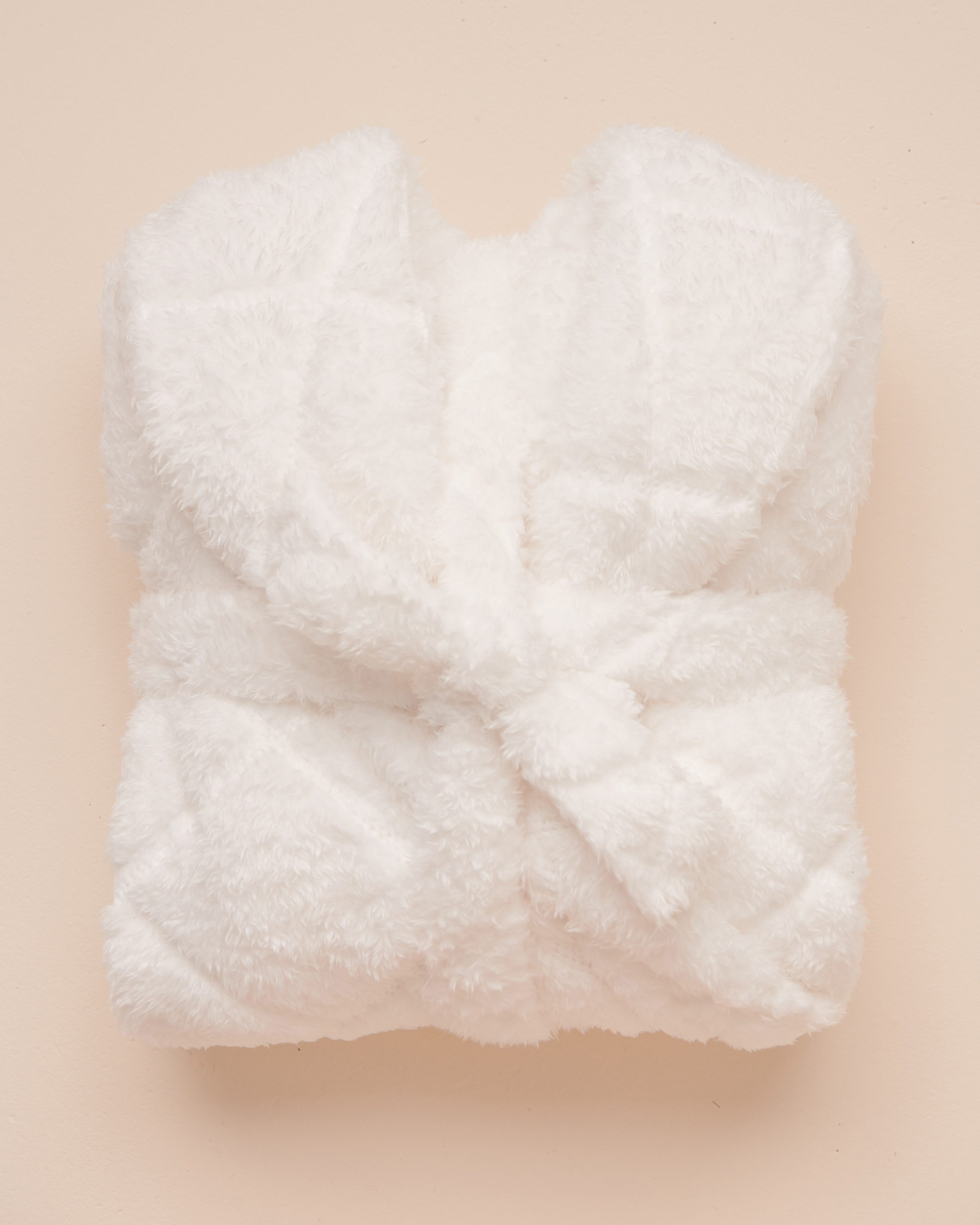 LA VIE EN ROSE Soft Plush Quilted Effect Robe Snow White 40600156 - View8