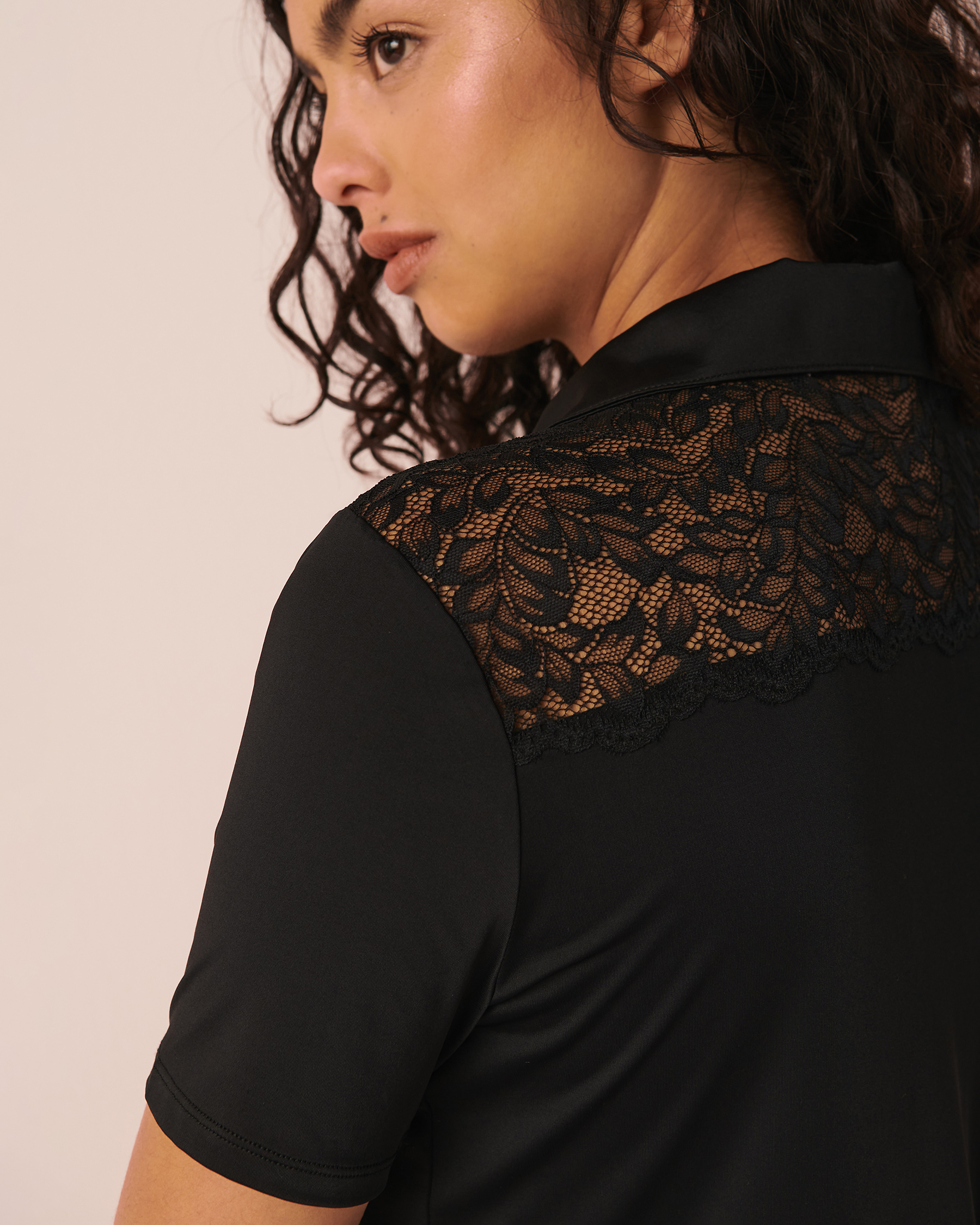 LA VIE EN ROSE Lace Detail Short Sleeve Button-down Shirt Black 60100053 - View2