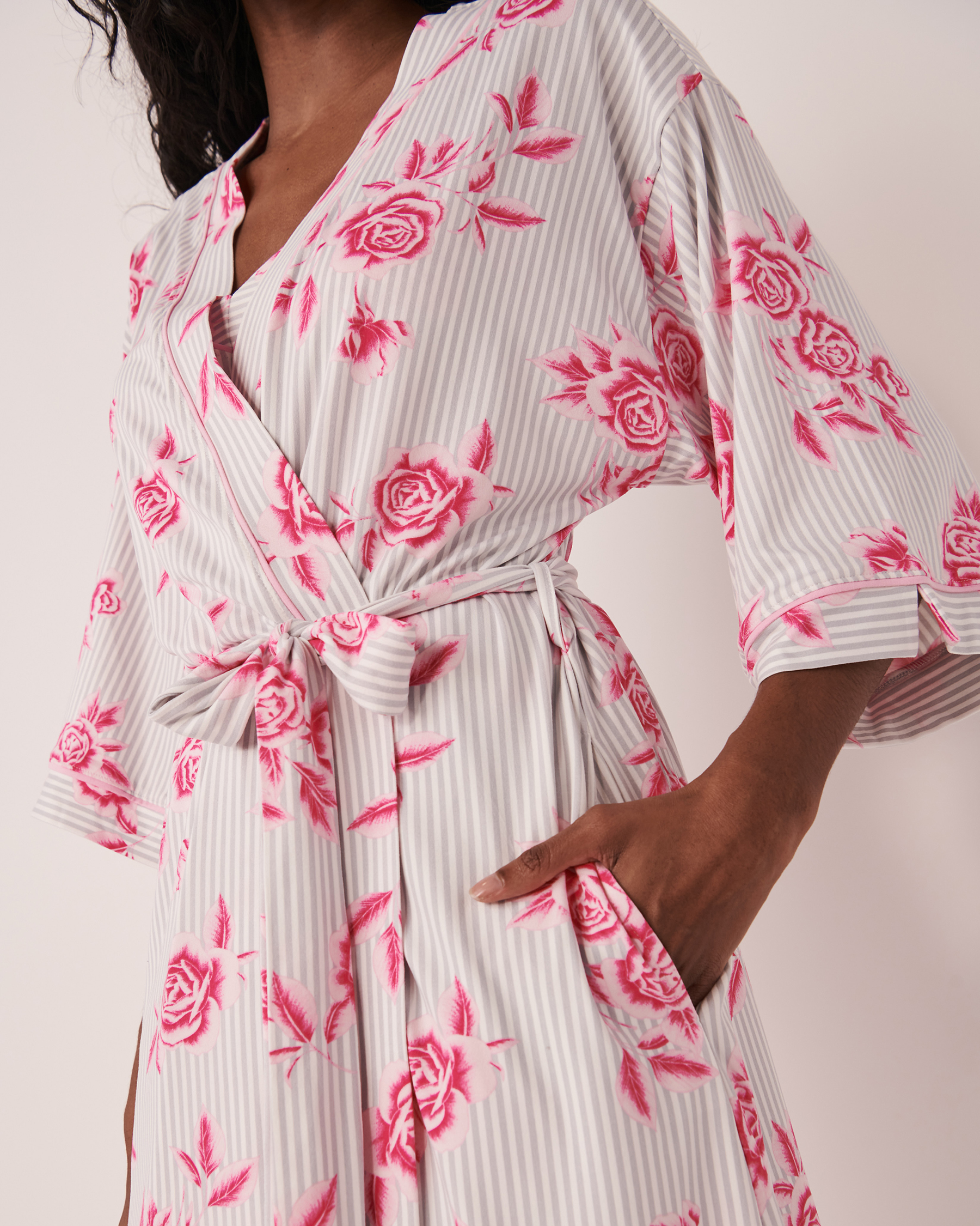 LA VIE EN ROSE Kimono ultra doux Roses 40600121 - Voir2