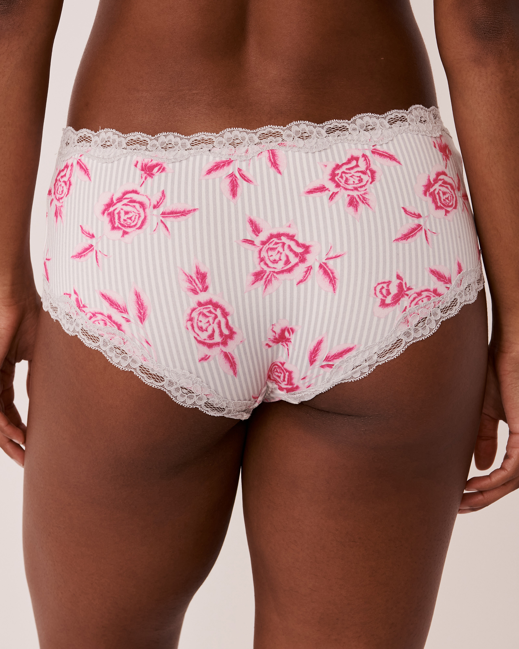 LA VIE EN ROSE Lace Detail Super Soft Boyleg Panty Roses 20100256 - View2
