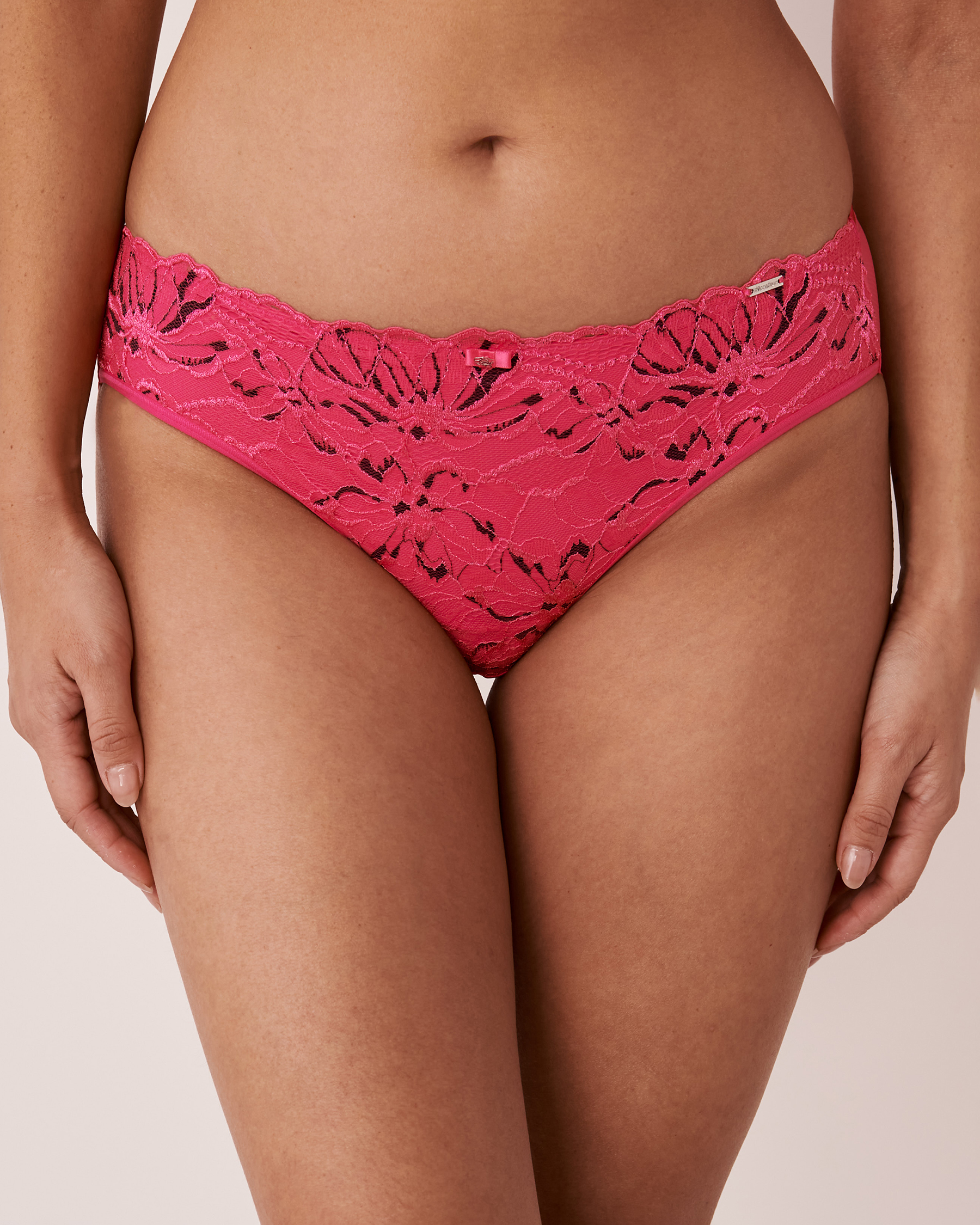 LA VIE EN ROSE Culotte bikini microfibre effet lissant Fuchsia éclatant 20300184 - Voir1
