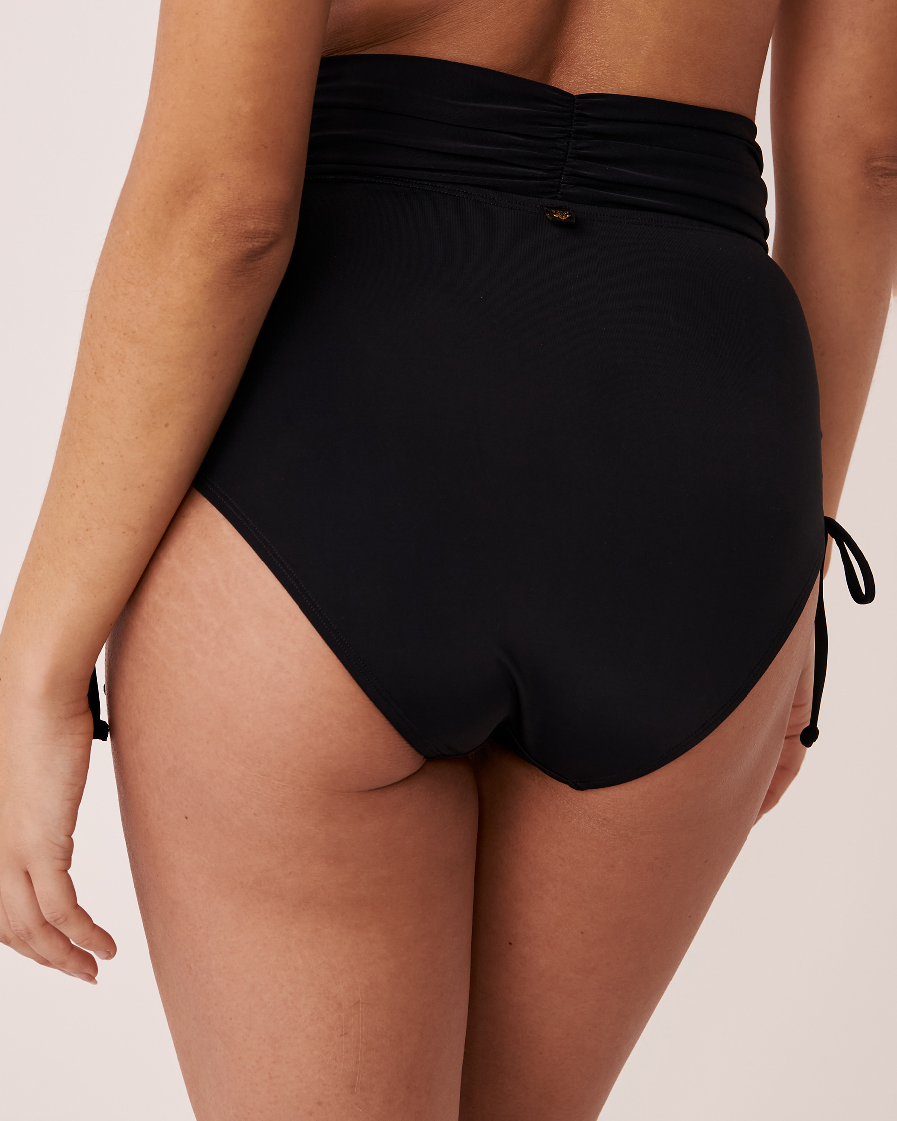 LA VIE EN ROSE AQUA FASHION Shirred High Waist Bikini Bottom Black 70300337 - View4