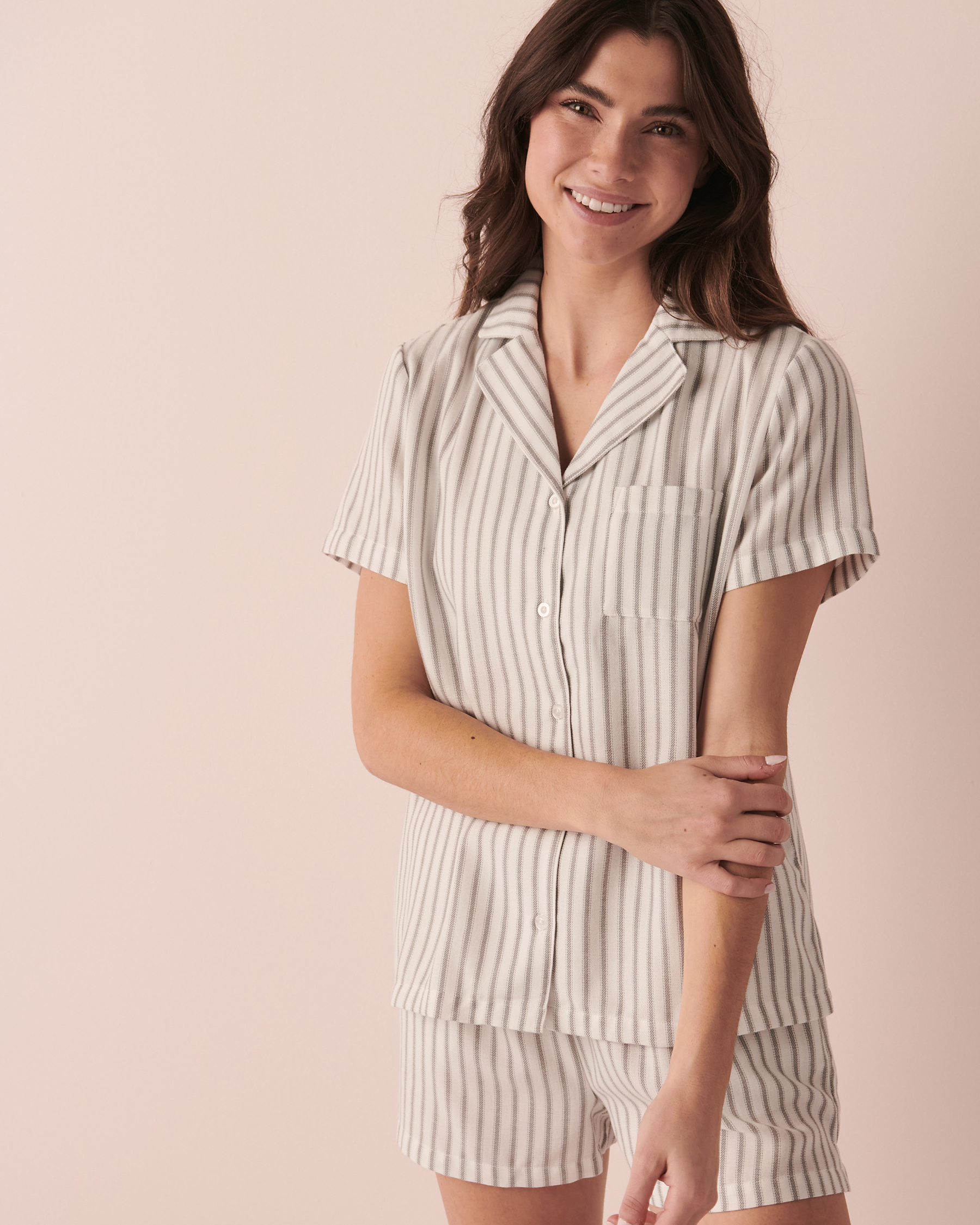 LA VIE EN ROSE Printed Short Sleeve Button-down Shirt Vertical stripes 40100411 - View1