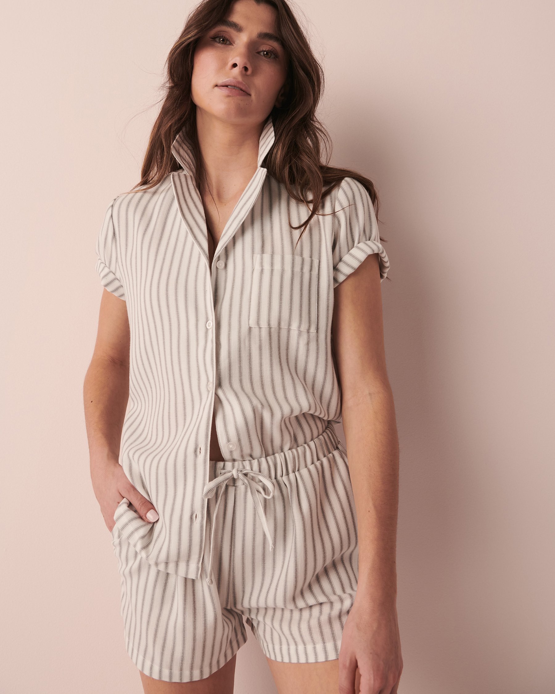 LA VIE EN ROSE Printed Short Sleeve Button-down Shirt Vertical stripes 40100411 - View4