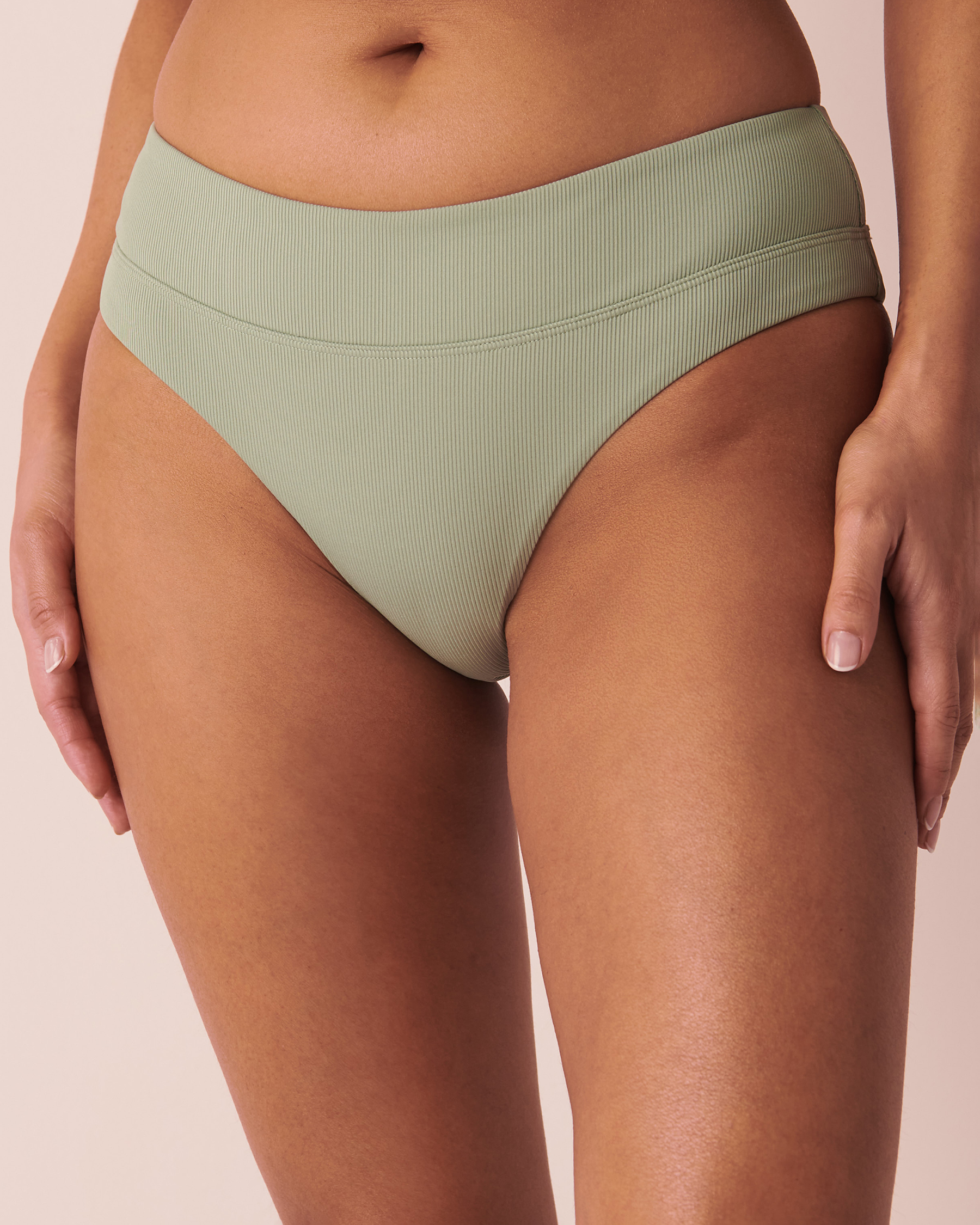 LA VIE EN ROSE AQUA LILYPAD Recycled Fibers High Leg Bikini Bottom Sage 70300372 - View1
