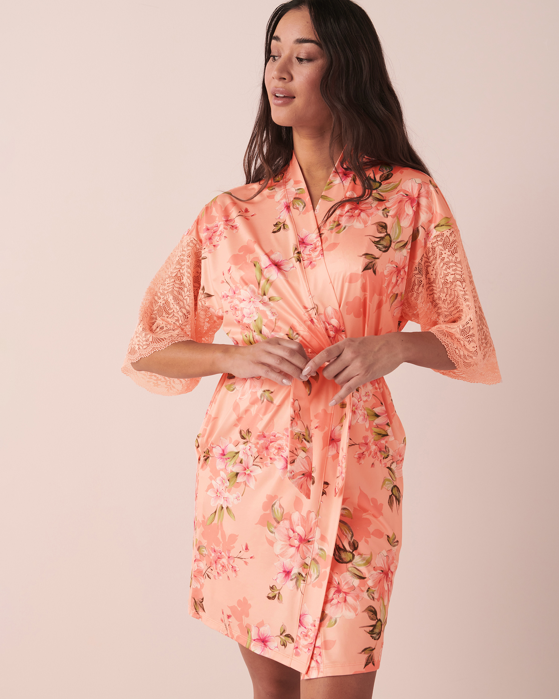 LA VIE EN ROSE Recycled Fibers Lace Trim Kimono Peachy floral 60600050 - View3