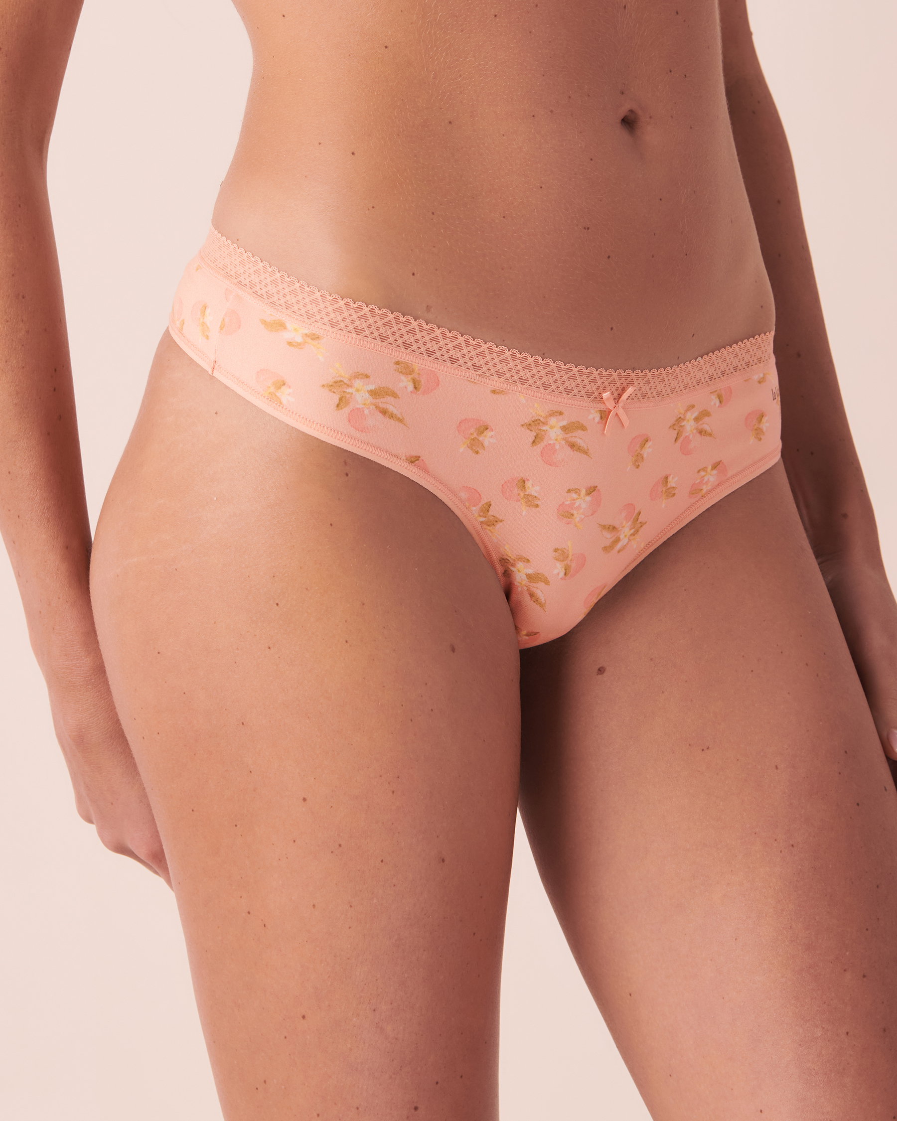 LA VIE EN ROSE Lace Detail Super Soft Thong Panty Fruity 20100298 - View1