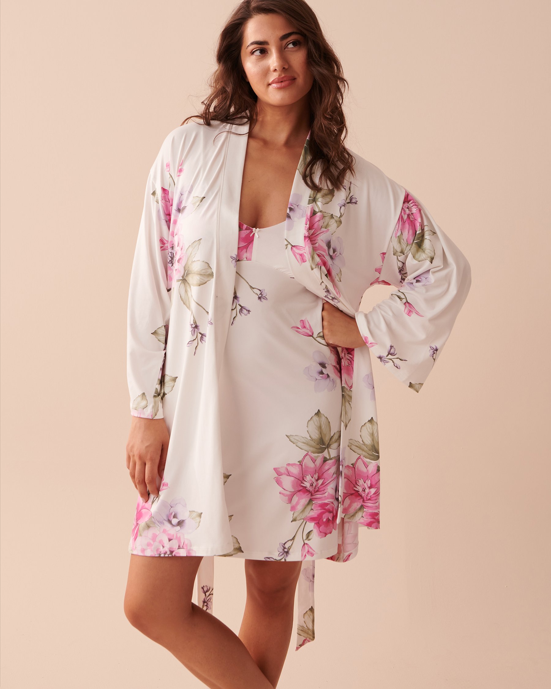 LA VIE EN ROSE Kimono ultra doux à fleurs Jardin de pivoines 40600165 - Voir3