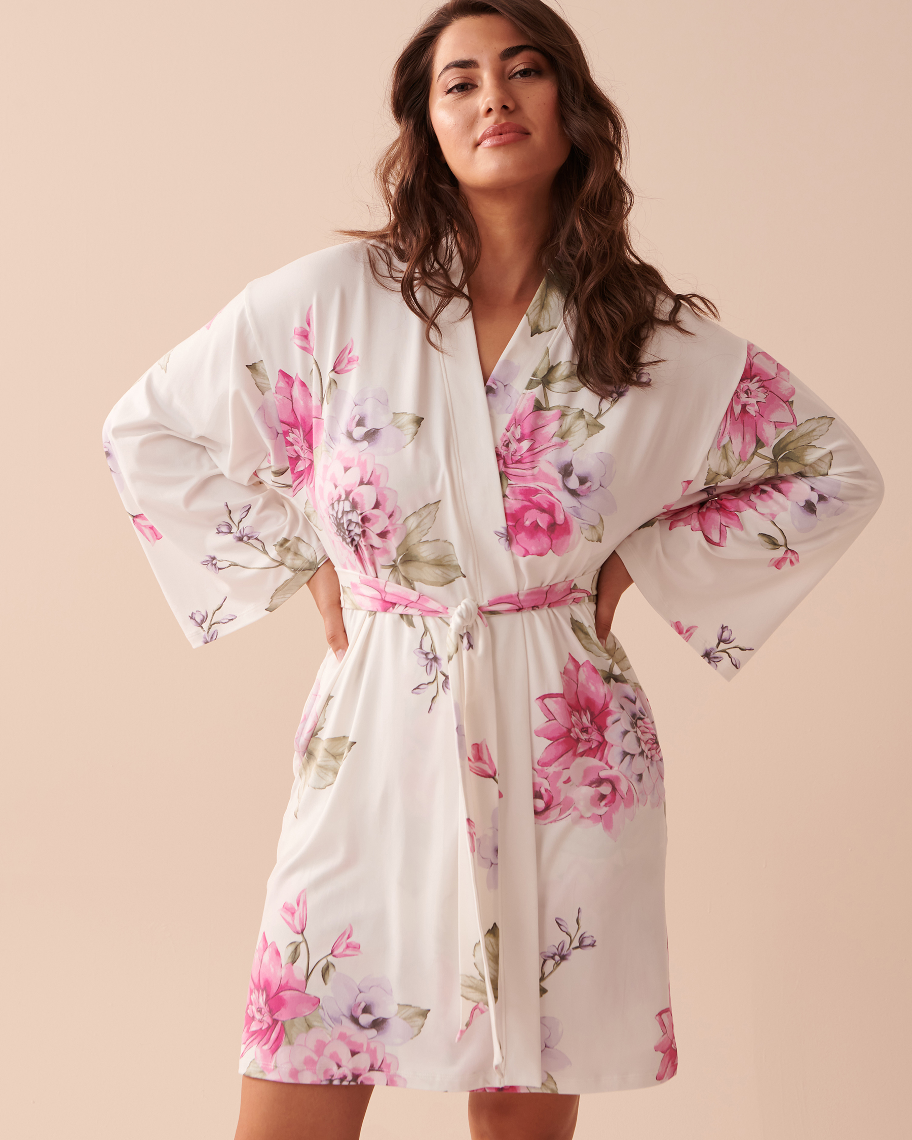 LA VIE EN ROSE Kimono ultra doux à fleurs Jardin de pivoines 40600165 - Voir4