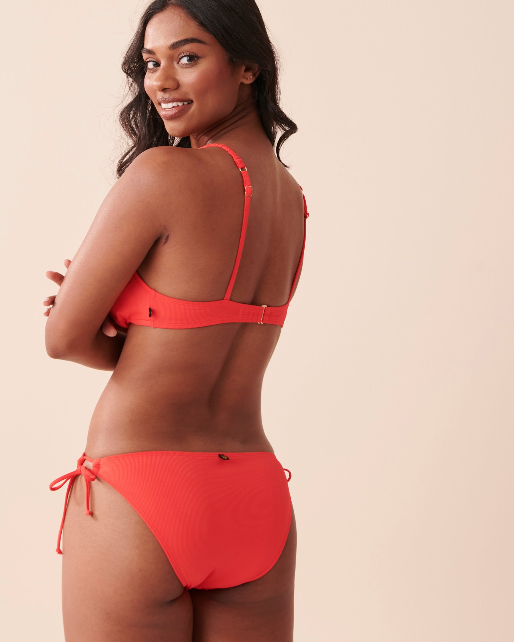 LA VIE EN ROSE AQUA TAHITI Textured Bralette Bikini Top Bright Red 70100544 - View2
