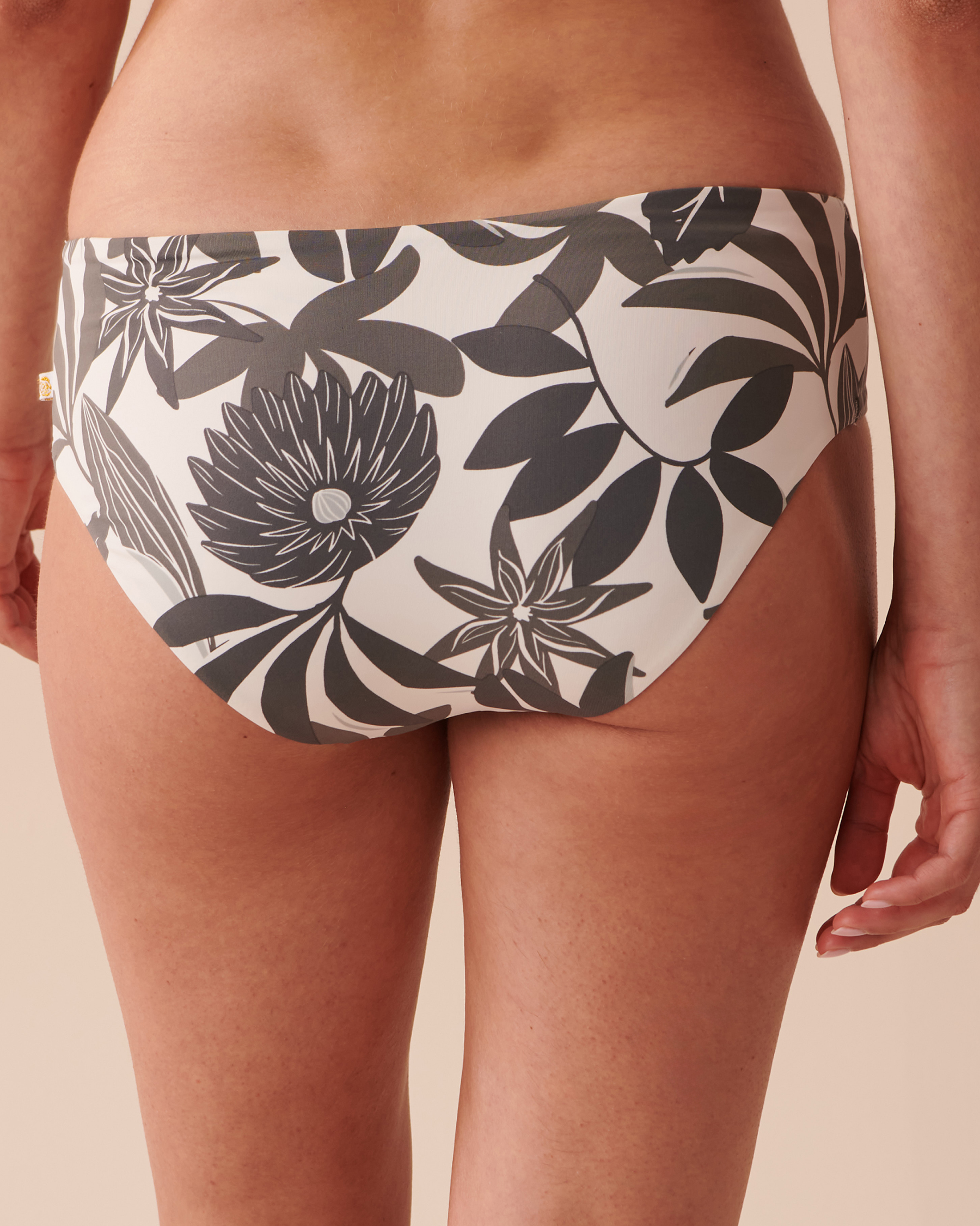 LA VIE EN ROSE AQUA KHAKI GREY FLORAL Hipster Bikini Bottom Khaki Grey Floral 70300520 - View3