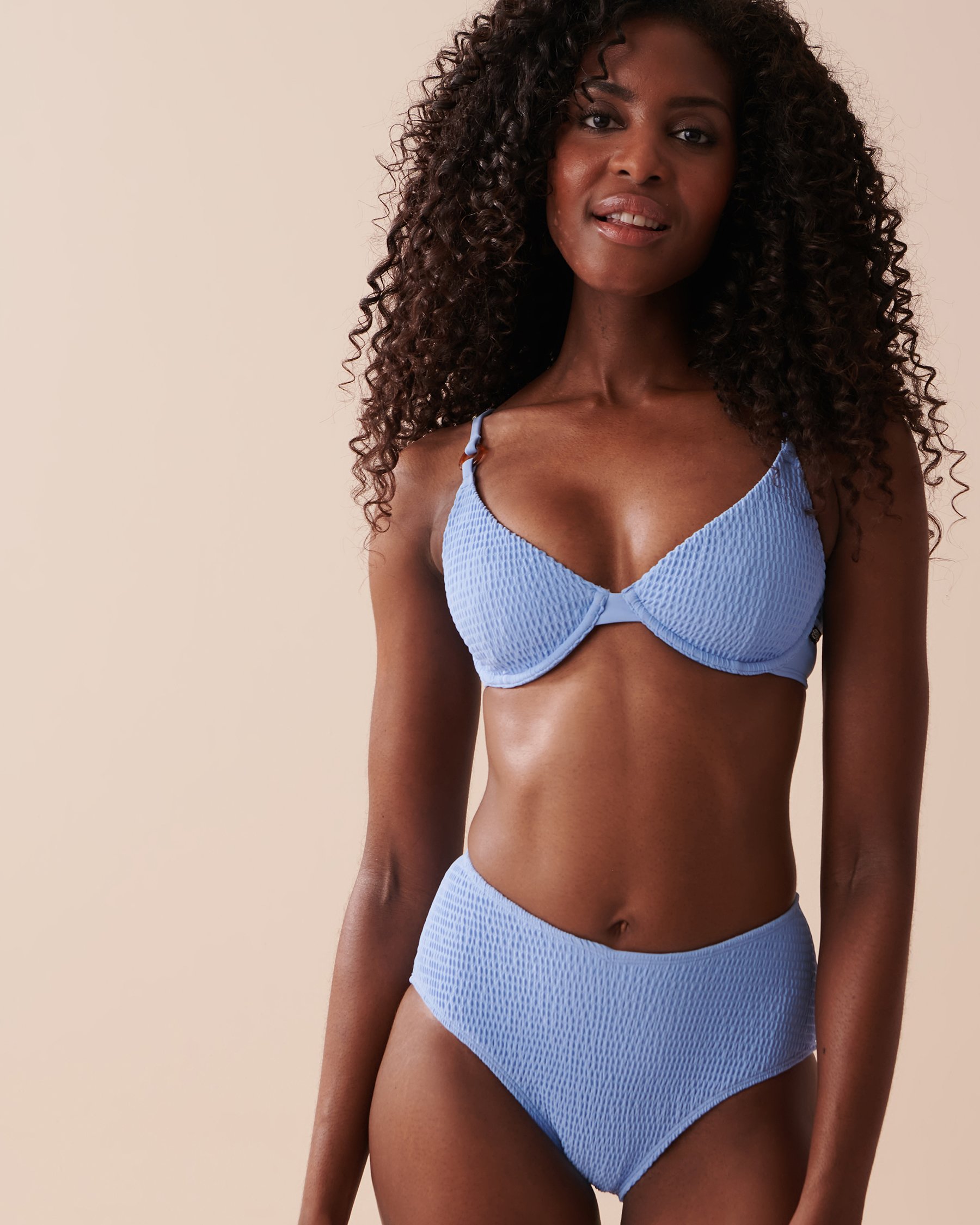 LA VIE EN ROSE AQUA SMOCKED TEXTURED Triangle Bikini Top Bright Pastel Blue 70100559 - View4