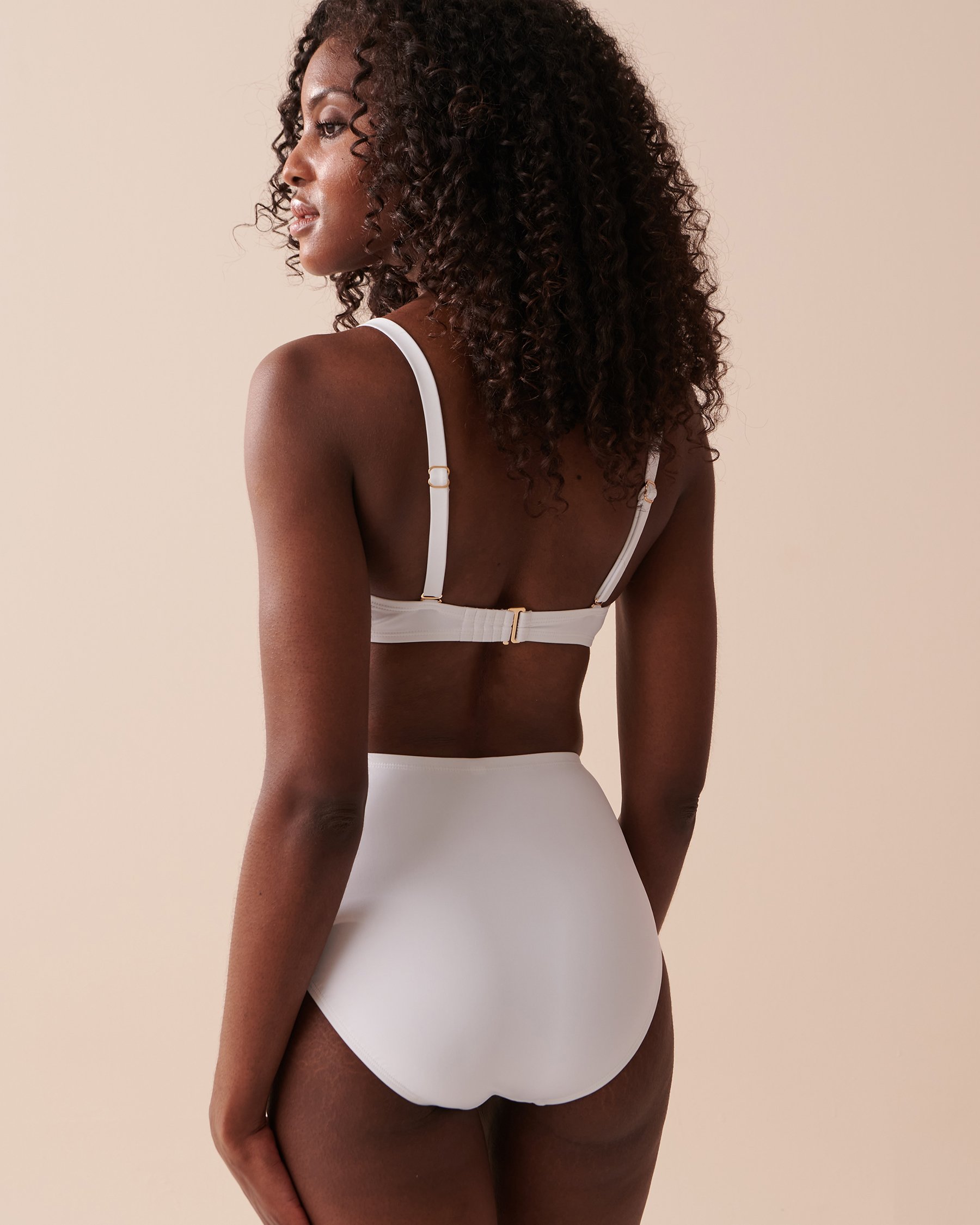 LA VIE EN ROSE AQUA Recycled Fibers Plunge Bikini Top Bright White 70100571 - View6