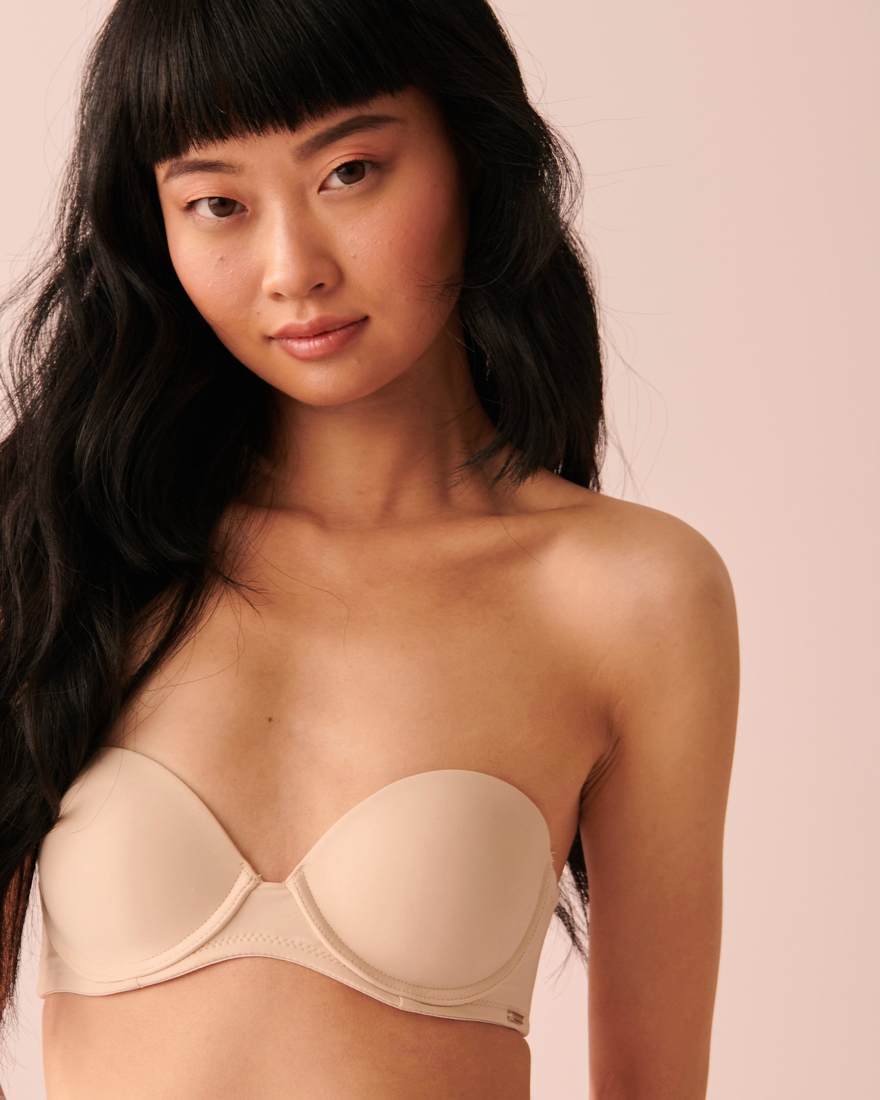 Our strapless bra saves lives! 🙌🏼 #bigbustbrands #brasandbriefs